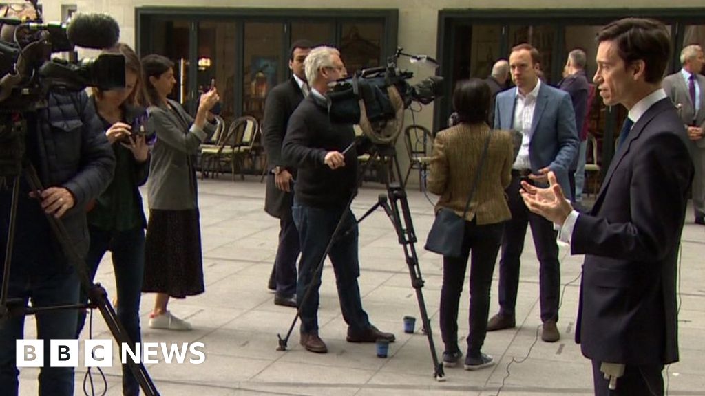 Rivals clash over support for no-deal Brexit