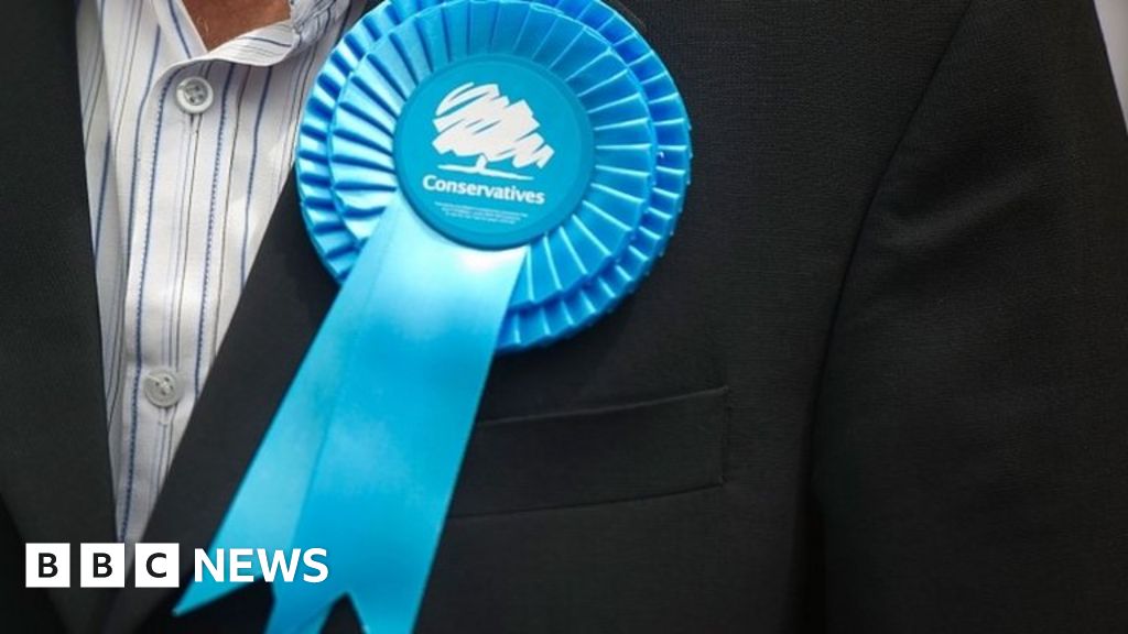 Candidates face questions on Trump and Brexit Candidates face questions on Trump and Brexit