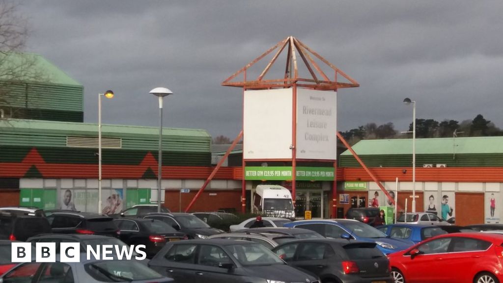 Reading plan to spend £40m on Rivermead and Palmer Park pool Reading plan to spend £40m on Rivermead and Palmer Park pool