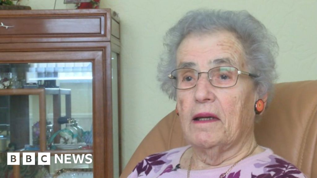 Holocaust survivor and stabbed PC recognised