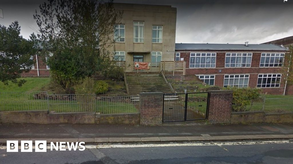 Charity-run sports centre in Ovenden shut over ‘safety issues’