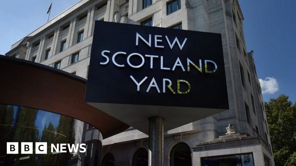 Met Police: Nearly 15,000 allegations made against officers and staff Met Police: Nearly 15,000 allegations made against officers and staff