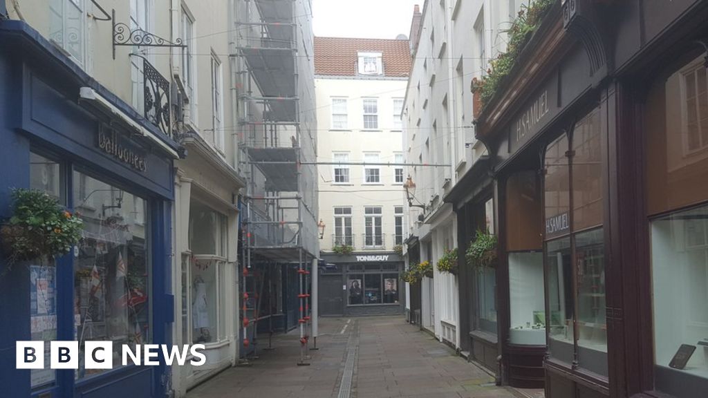 Guernsey approves £650m economic recovery package Guernsey approves £650m economic recovery package