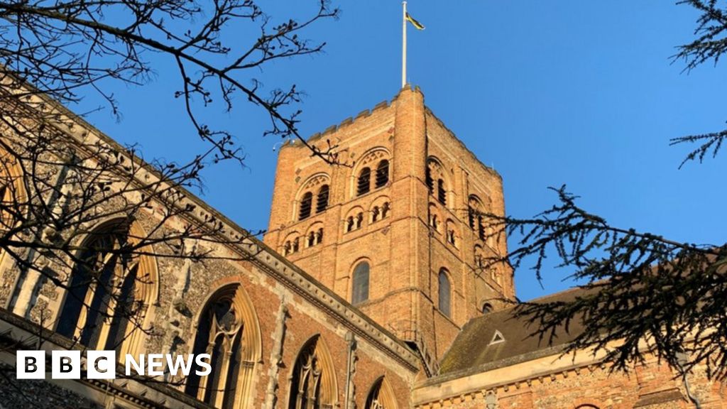 Bedfordshire, Hertfordshire and Buckinghamshire move to tier 3 Bedfordshire, Hertfordshire and Buckinghamshire move to tier 3