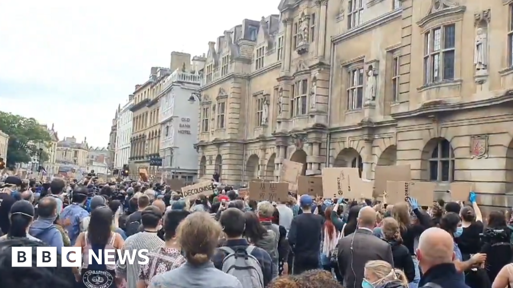 ‘Bit of hypocrisy’ in removal calls ‘Bit of hypocrisy’ in removal calls