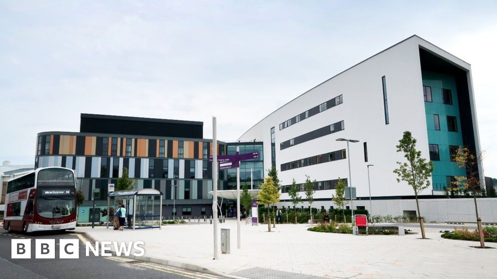 Edinburgh hospital deal cut to save private firm going bust