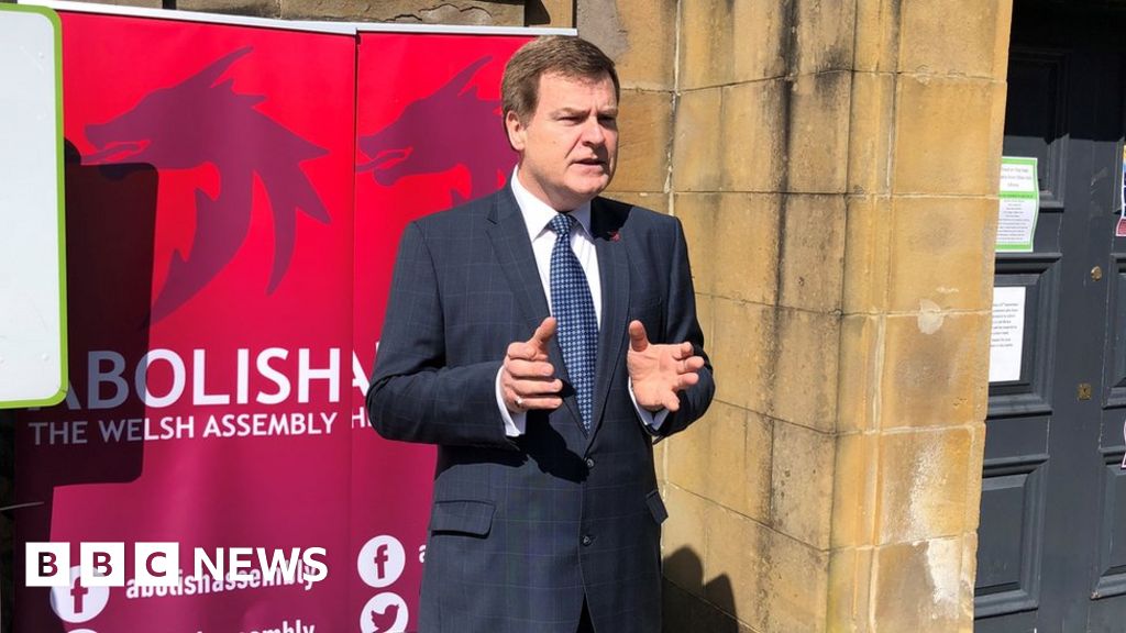 Former Abolish member Gareth Bennett would have been ‘distracting’, leader says