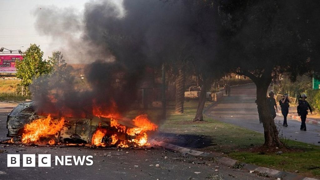 Israel declares emergency in Lod as unrest spreads