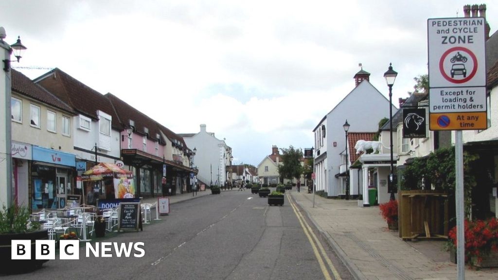 ‘Divisive’ high street changes approved ‘Divisive’ high street changes approved