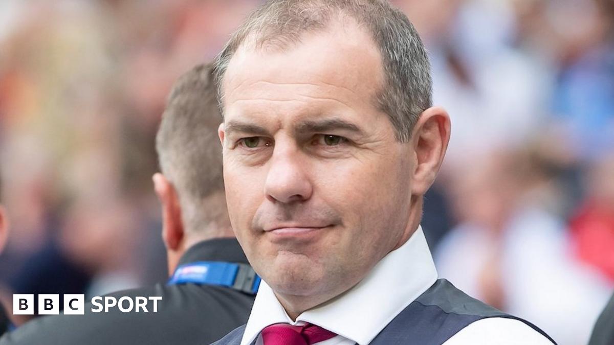 Ian Watson: Huddersfield Giants coach signs new deal with Super League club Ian Watson: Huddersfield Giants coach signs new deal with Super League club