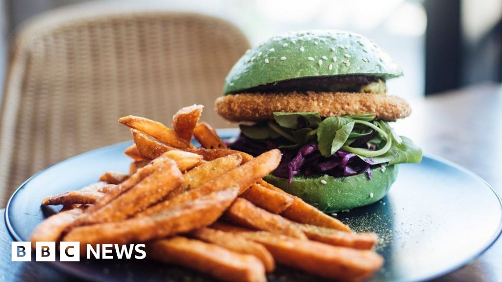 Doctor urges Lancaster City Council to only use plant-based foods Doctor urges Lancaster City Council to only use plant-based foods