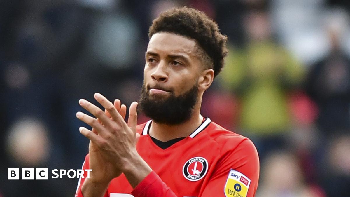 Michael Hector: Charlton Athletic defender extends contract Michael Hector: Charlton Athletic defender extends contract