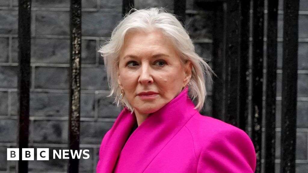 Conservative MP attacks PM as she quits Commons Conservative MP attacks PM as she quits Commons