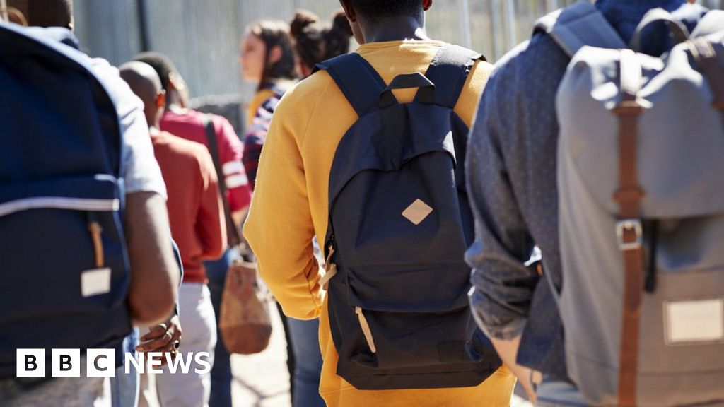 Irish government gives NI students €2m mobility funding