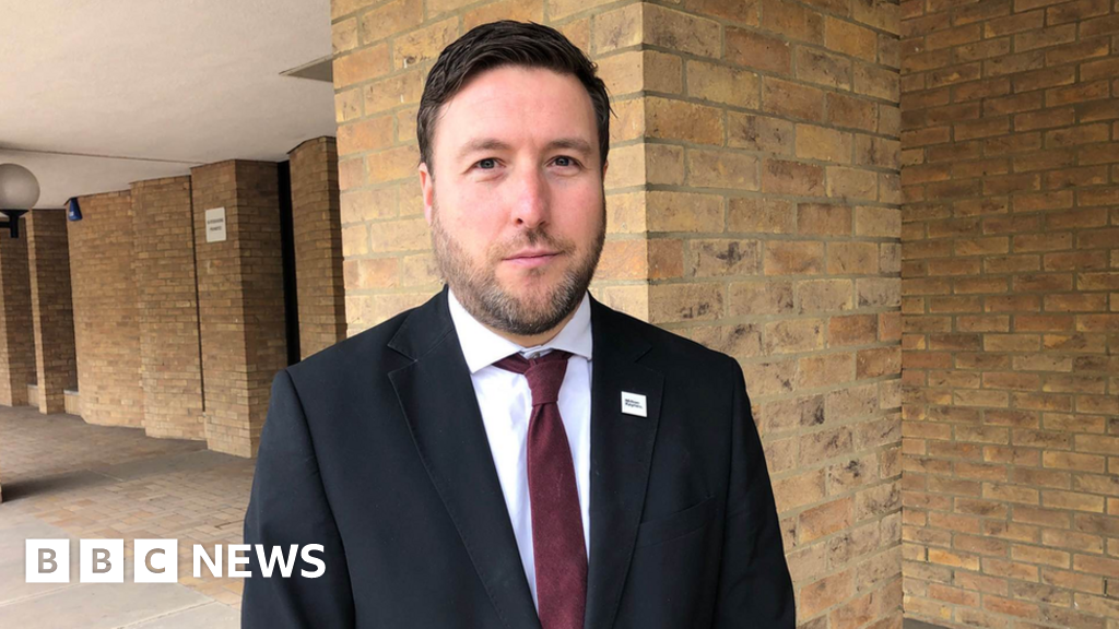 City council opposes M1 migrant hotel plan City council opposes M1 migrant hotel plan