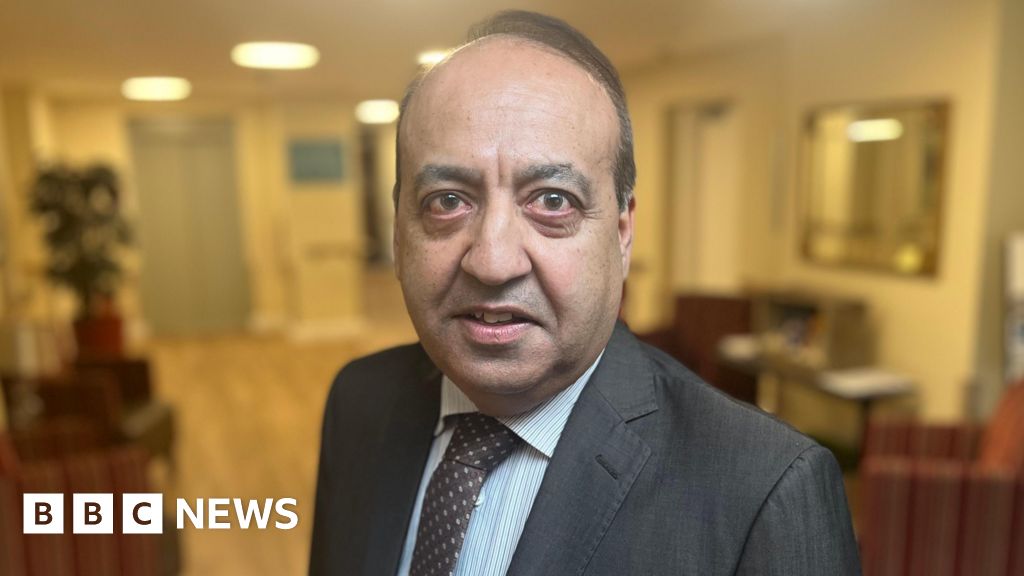 ‘Broken promises’ over Leicester hospital schemes