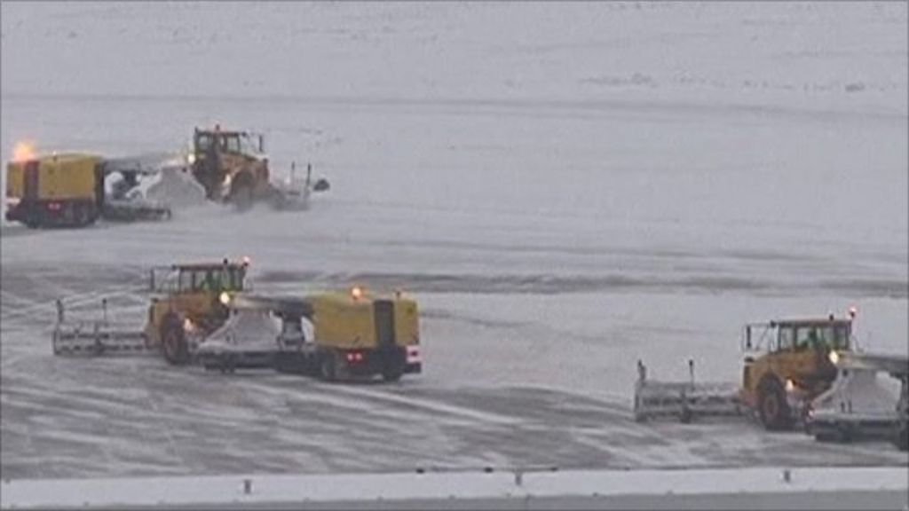 Snow paralyses transport in western Europe