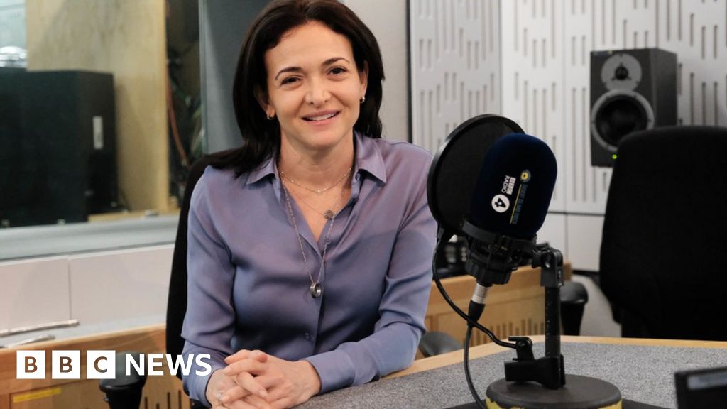 Facebook’s Sheryl Sandberg: ‘Pay women well’ Facebook’s Sheryl Sandberg: ‘Pay women well’