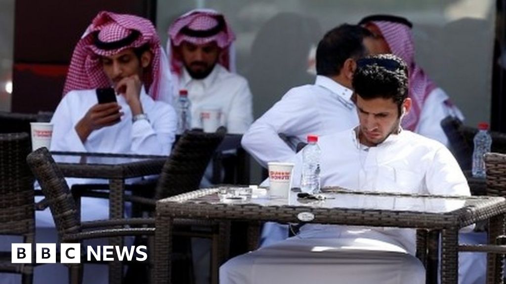 Young Saudis weigh up crown prince’s crackdown