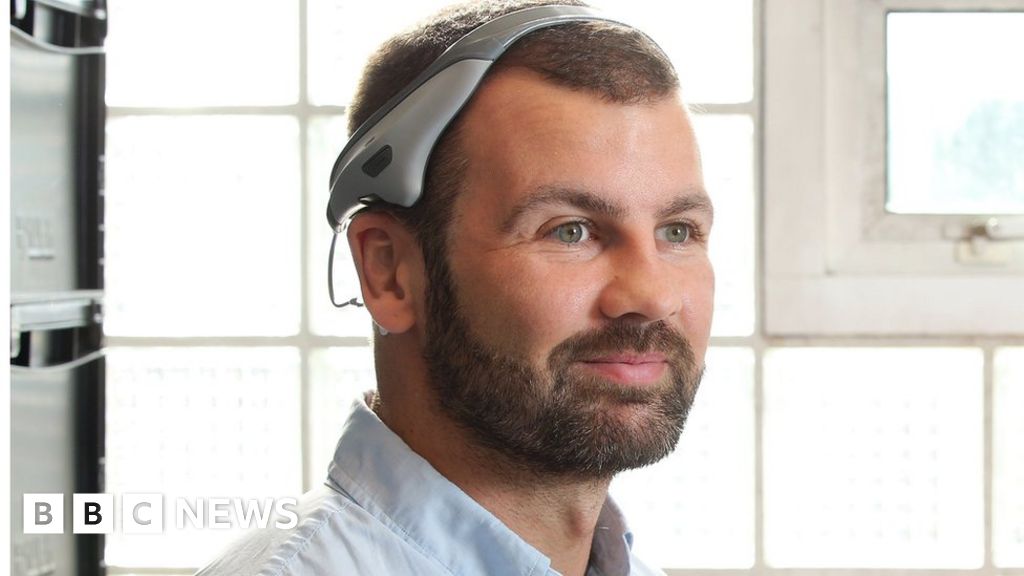 ‘Weight loss headset’ developed by NI man is showcased in US ‘Weight loss headset’ developed by NI man is showcased in US