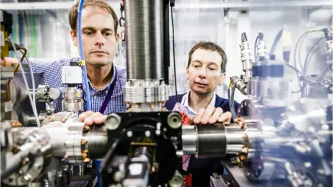 DESY/Lars Berg Scientists Anton Barty (left) and Henry Chapman (right)