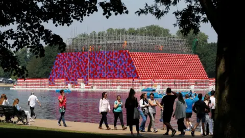 Reuters 'The Mastaba', Hyde Park
