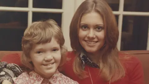 Thalidomide Society Louise Medus-Mansell and Olivia Newton-John