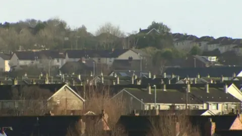 Houses in Shantallow