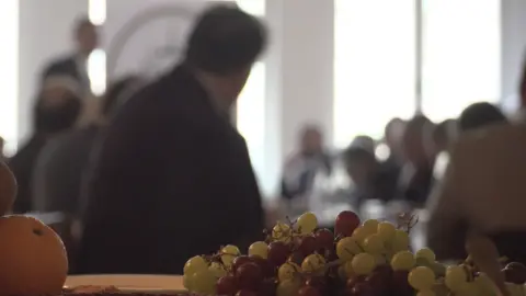 BBC Syrian leaders meet in Berlin