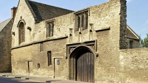 English Heritage Chichele College