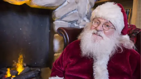 Getty Images This is a photo of what many would consider to be the traditional Santa Claus.