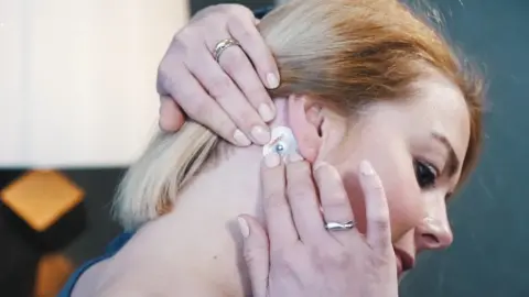 Modius Health Modius user wearing electro-pad