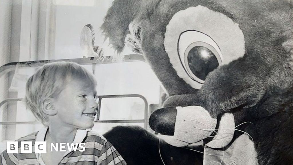 Infected blood: Compensation for son ‘bloody money’