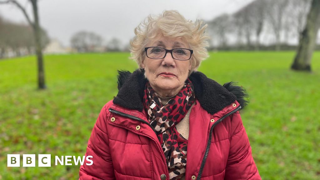 Couple calls for more support for blind people in Guernsey Couple calls for more support for blind people in Guernsey