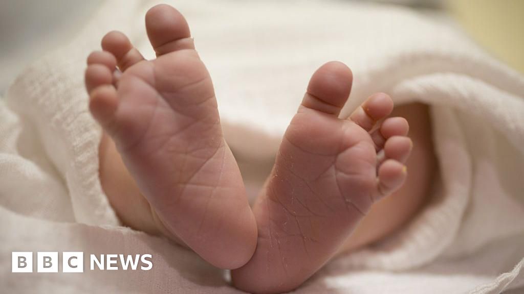 Gloucestershire maternity services ‘still need to improve’ Gloucestershire maternity services ‘still need to improve’