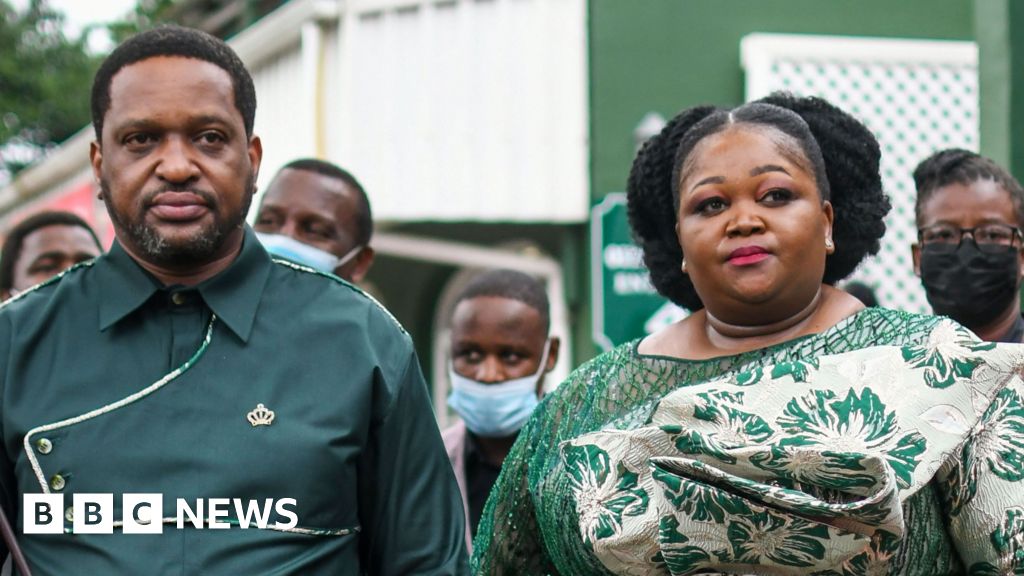 South Africa’s Zulu queen fails to halt monarch’s third marriage South Africa’s Zulu queen fails to halt monarch’s third marriage