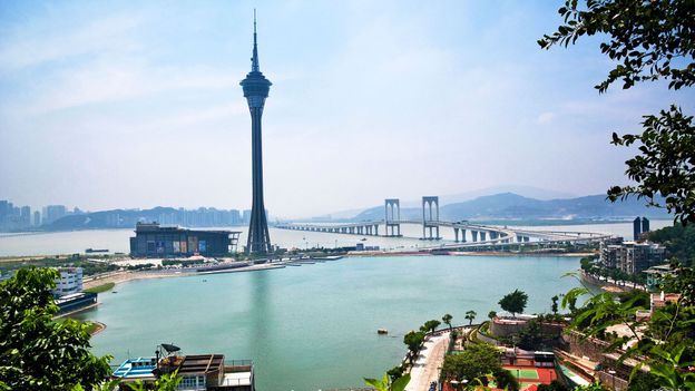 A 400-year-old-port – with no boats A 400-year-old-port – with no boats