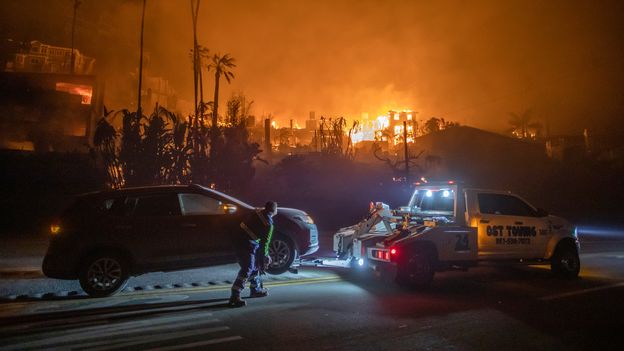 The challenge of evacuating Los Angeles during wildfires The challenge of evacuating Los Angeles during wildfires