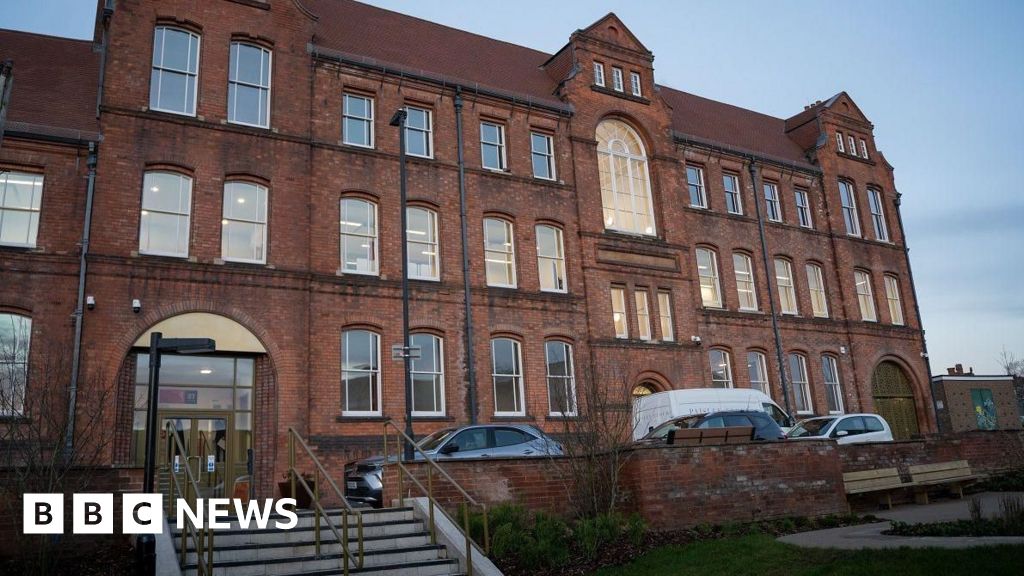 Kidderminster creative hub ‘breathes new life’ into former court Kidderminster creative hub ‘breathes new life’ into former court