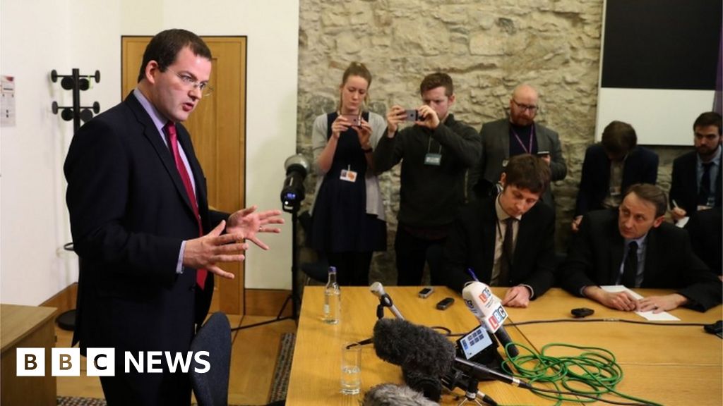 Mark McDonald returns to Holyrood despite calls to quit Mark McDonald returns to Holyrood despite calls to quit