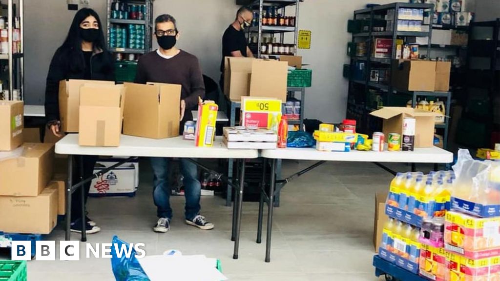 West Northamptonshire candidates join food bank fight West Northamptonshire candidates join food bank fight