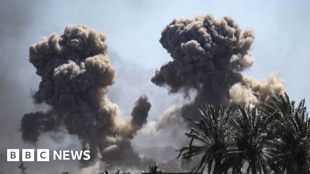 US defends air strikes that killed civilians in Syria US defends air strikes that killed civilians in Syria