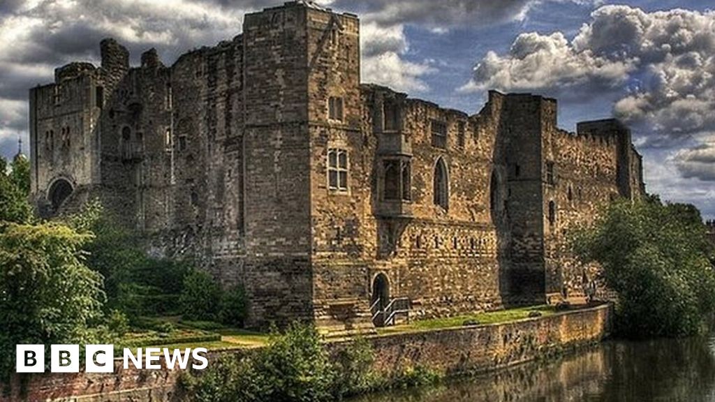 Newark Castle’s £500,000 repair funding approved Newark Castle’s £500,000 repair funding approved