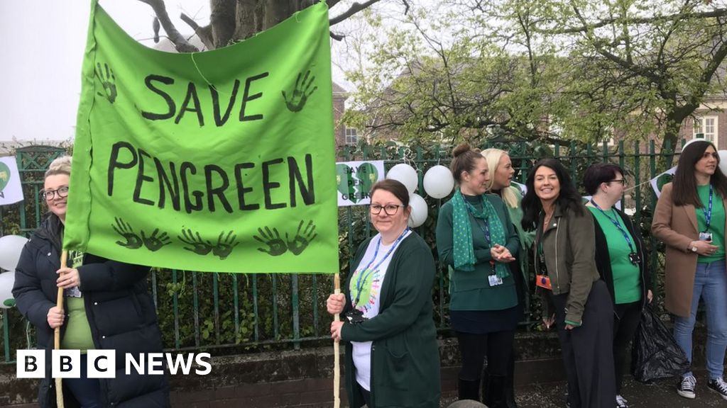 Minister backs threatened Corby children’s centre