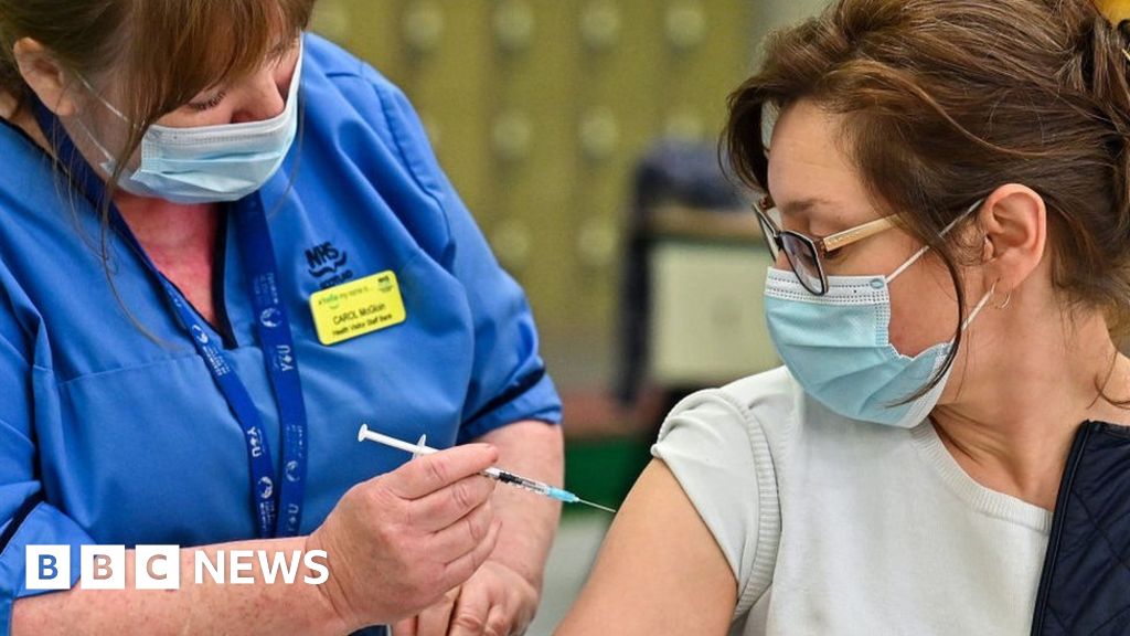 Vaccine uptake low among NHS and social care staff