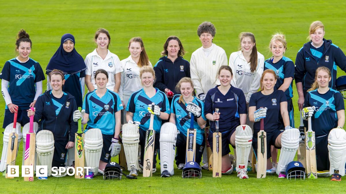 Scotland Cricket: Women to get first paid contracts Scotland Cricket: Women to get first paid contracts