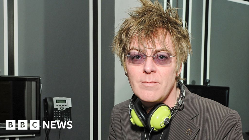 The Smiths bassist dies aged 59 The Smiths bassist dies aged 59