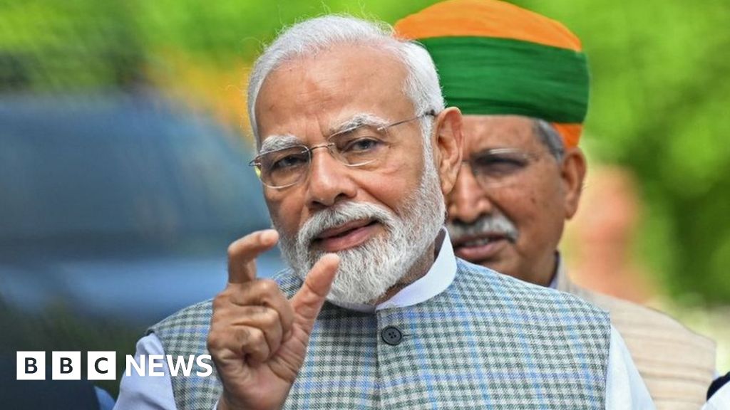 Tributes paid to India’s parliament at special session Tributes paid to India’s parliament at special session