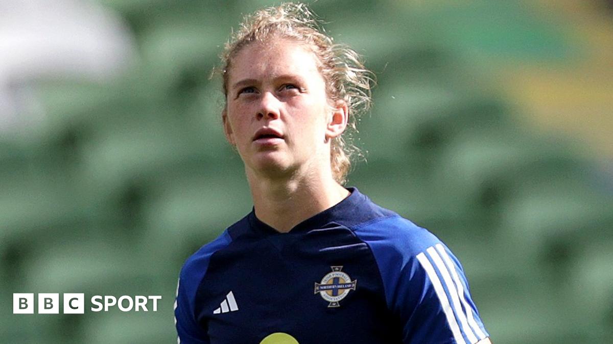 Caragh Hamilton: Northern Ireland winger ready to ’embrace’ leadership role