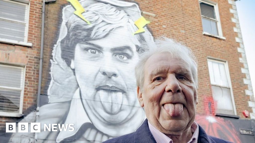 Punk icons immortalised in street art Punk icons immortalised in street art